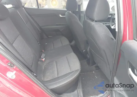 2021 Kia Rio S z USA, uszkodzony, nr VIN 3KPA24AD6ME403047